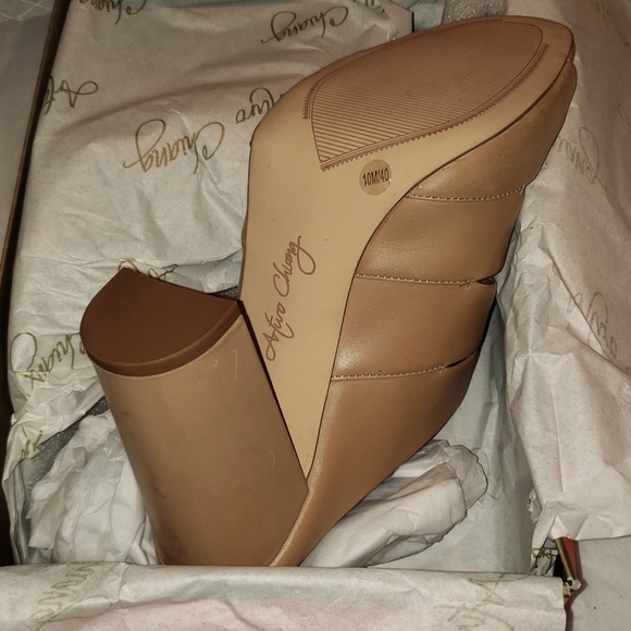 Arturo Chiang New Leather Slip-on Mule LORA Clog Cut-Out Soft Heel Sandal Womens - Picture 8 of 8